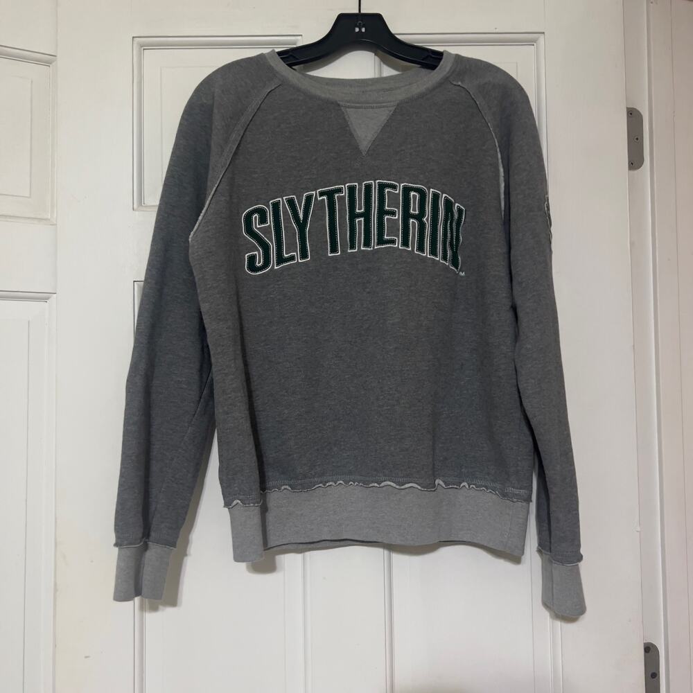 The Wizarding World Of Harry Potter Slytherin Crewneck Sweatshirt Size Medium